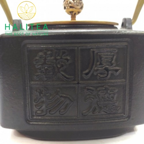 Ấm Gang Tetsubin Hình Vuông 1,2L