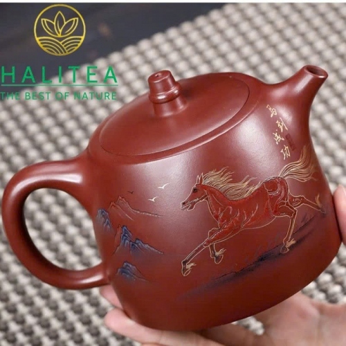 Ấm Tử Sa Hán Đạc Huyết Long Sa Mã Đáo Thành Công 450ml
