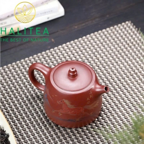 Ấm Tử Sa Hán Đạc Huyết Long Sa Mã Đáo Thành Công 450ml
