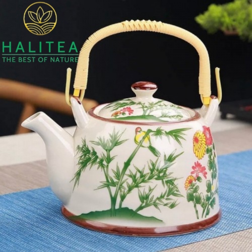 Bộ Ấm Trà Sứ Quai Xách Có Lưới Lọc Họa Tiết Tre Trúc 900ml