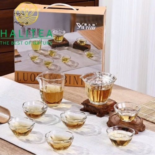 Bộ Ấm Trà Thủy Tinh Hoa Mai 8 Món – Hộp Quà Tặng
