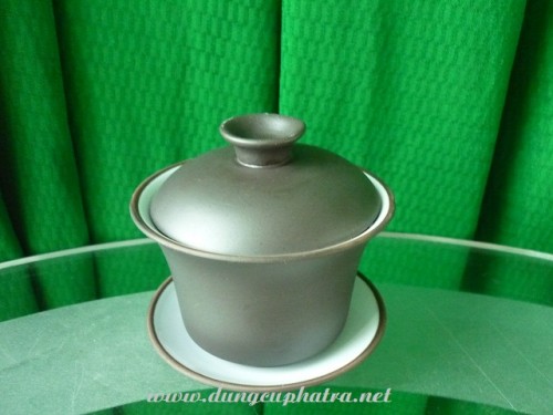 Chung Pha Trà Quý Tộc Màu Đen Nâu Tráng Men Trắng Đẹp
