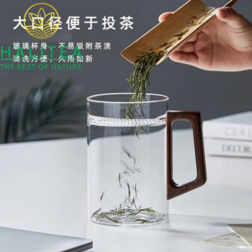 Cốc Thủy Tinh Chịu Nhiệt Quai Gỗ Dáng Trụ 500ml