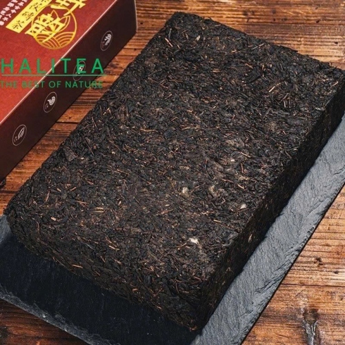 Hắc Trà An Hoá Hồ Nam Kim Hoa 2017 – Bánh Trà 1kg