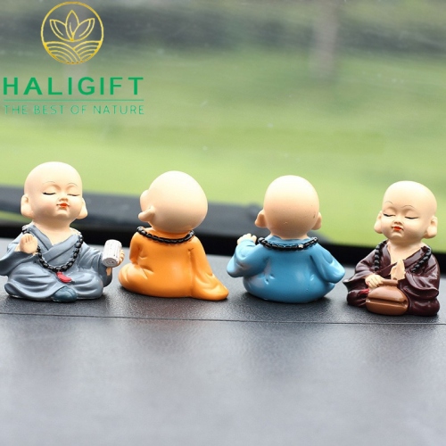 Set 4 Tượng Chú Tiểu Đeo Vòng