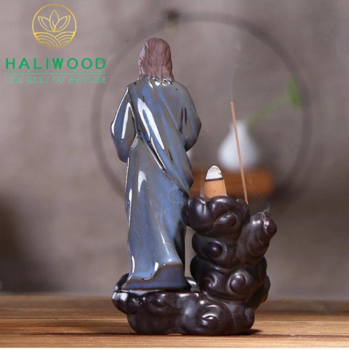 Thác Khói Trầm Hương Tượng Đức Chúa Giêsu