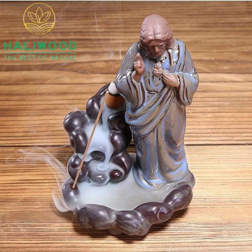 Thác Khói Trầm Hương Tượng Đức Chúa Giêsu