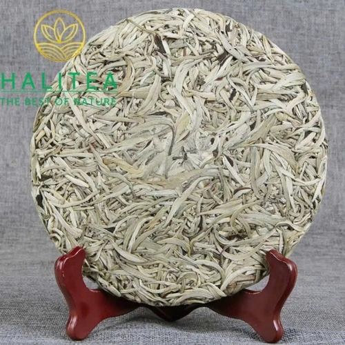 Trà Bạch Hào Ngân Châm Cổ Thụ Vân Nam Bánh 357g – Moonlight White Cao Cấp