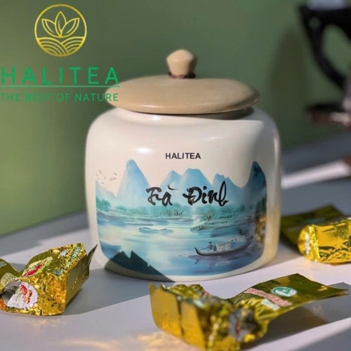 Trà Đinh Đặc Cấp Tân Cương Thái Nguyên – Hộp Gỗ Hũ Sứ Cao Cấp HALITEA 300g