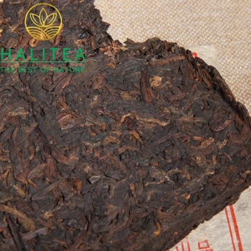 Trà Phổ Nhĩ Chín Lão Ban Chương 2002 – Gạch 250g