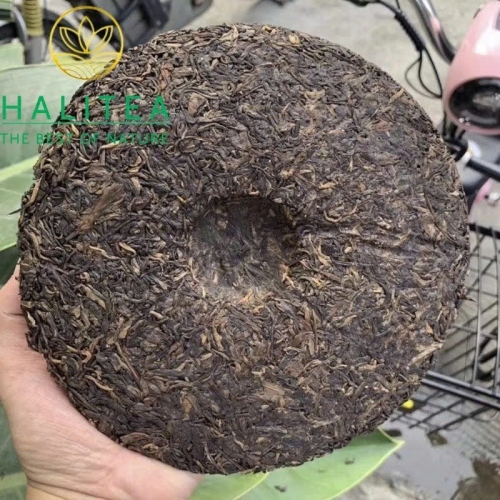 Trà Phổ Nhĩ Sống Cổ Thụ Nghĩa Ô Hiệu Trung Trà 2005 – Bánh 357g