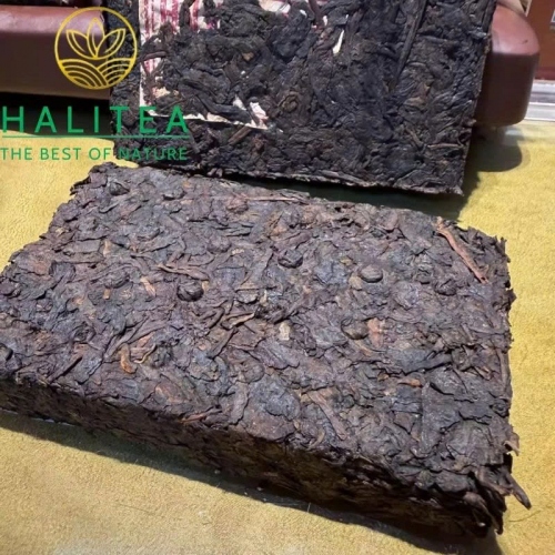 Trà Phổ Nhĩ Sống Hà Nội Hào (He Nei Hao) 1950s Nhãn Đỏ – Gạch 250g