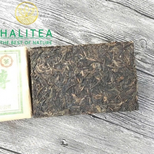 Trà Phổ Nhĩ Sống Trung Trà (Zhongcha) Lục Ấn 2002 – Gạch 250g