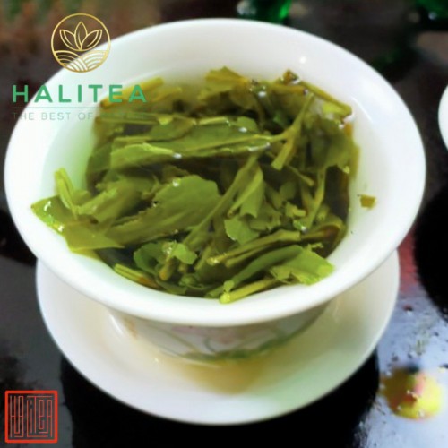 Trà Xanh Long Tĩnh Hộp Kiếng 75g/ hộp/ 25 gói
